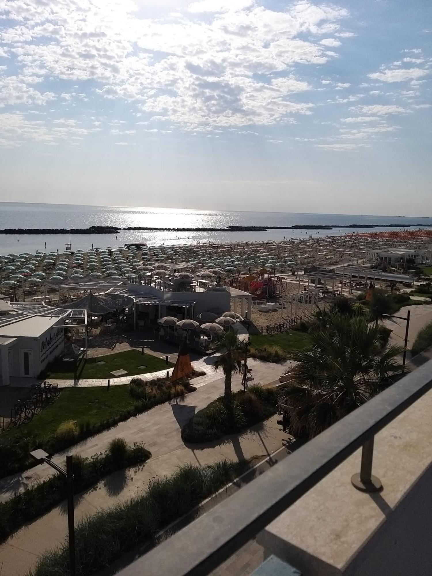 Hotel Ideal Rimini Luaran gambar
