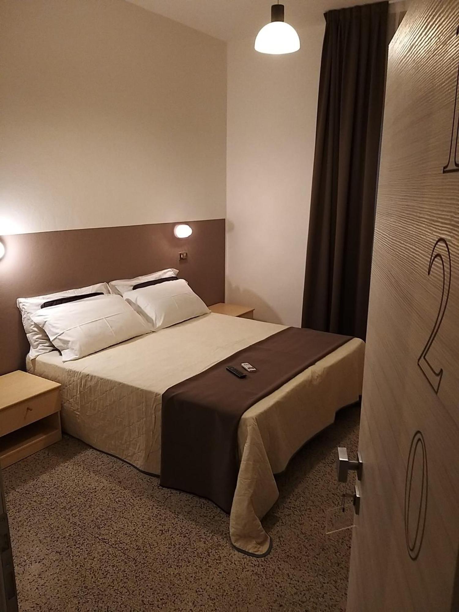 Hotel Ideal Rimini Luaran gambar