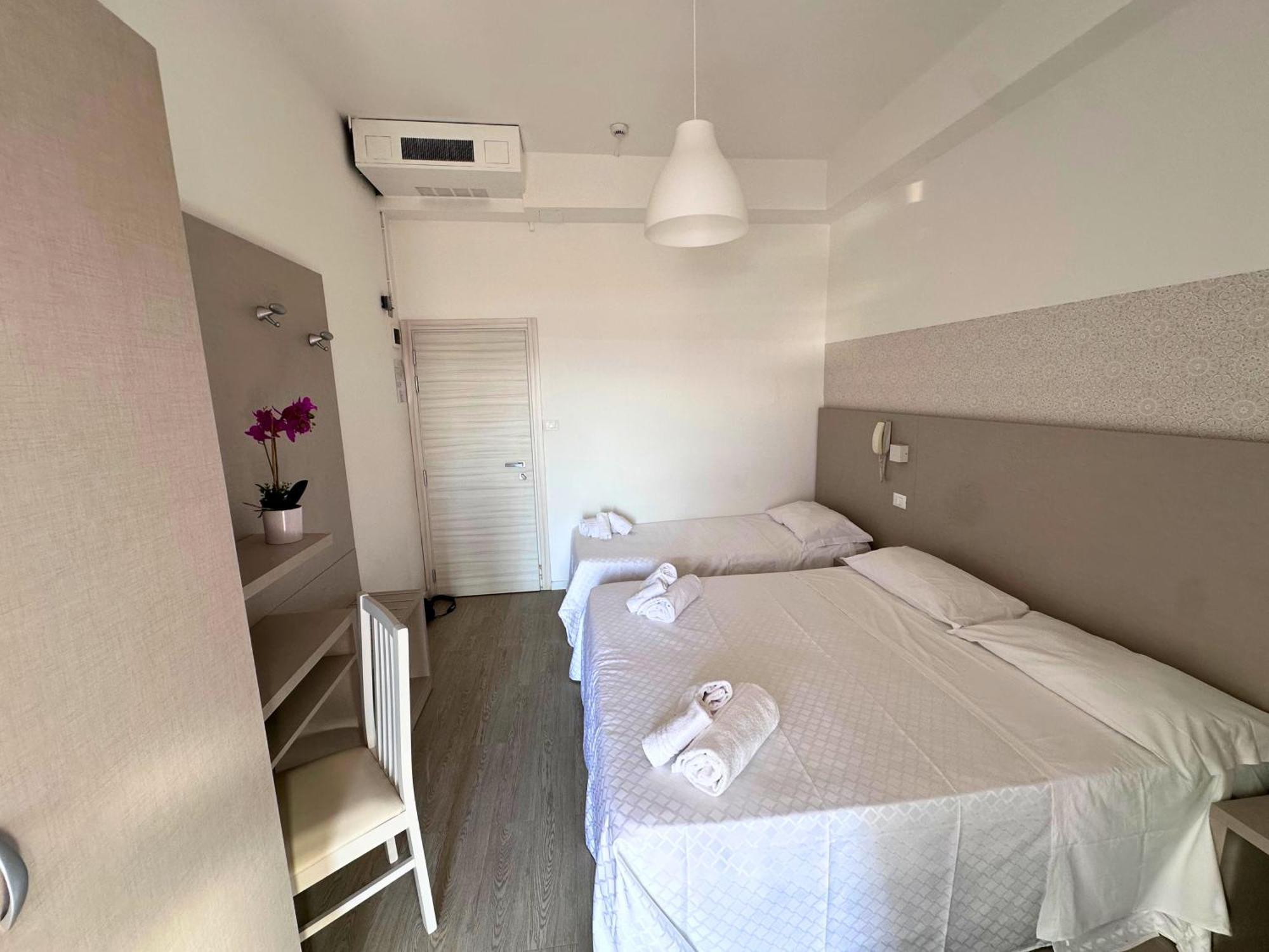 Hotel Ideal Rimini Luaran gambar